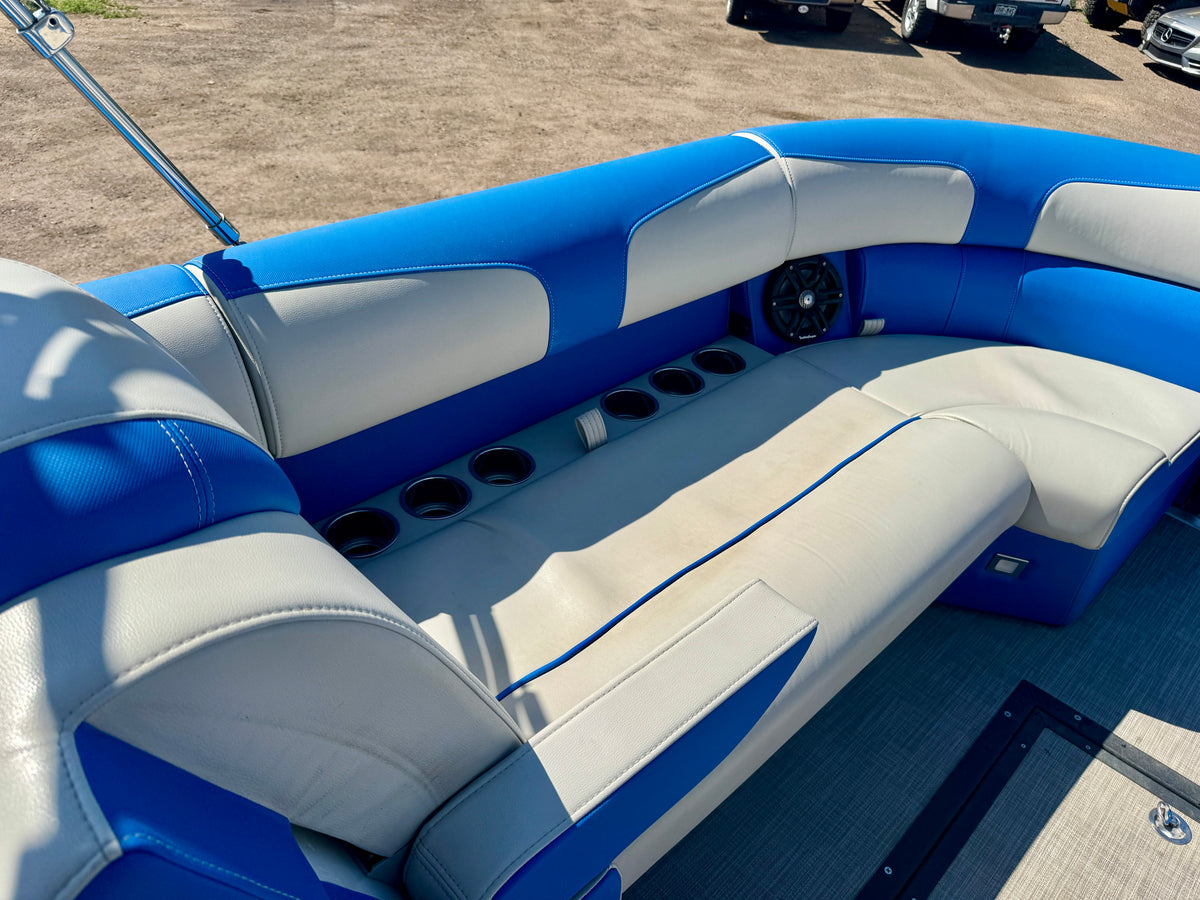 2021 Montara Surf Boss 2.0 Tritoon - RARE FIND