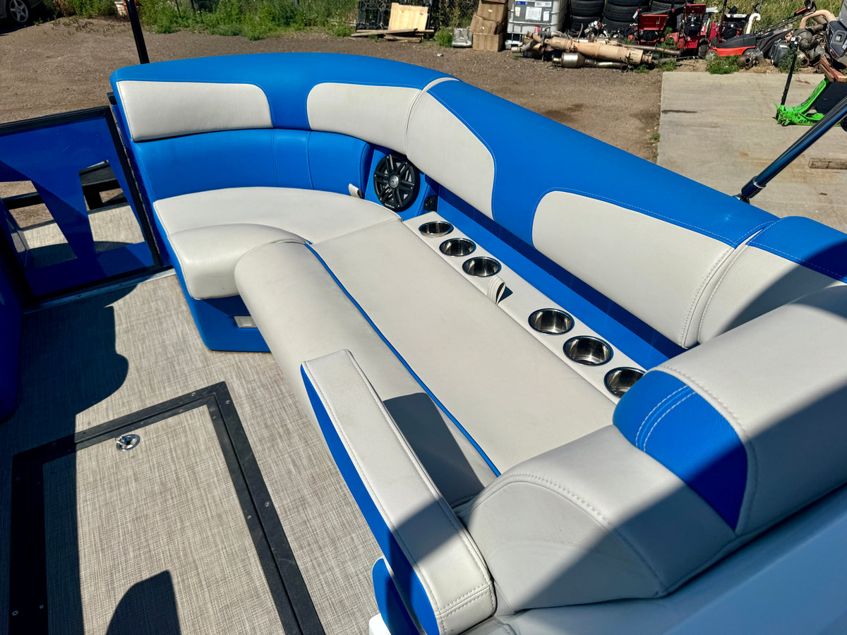 2021 Montara Surf Boss 2.0 Tritoon - RARE FIND