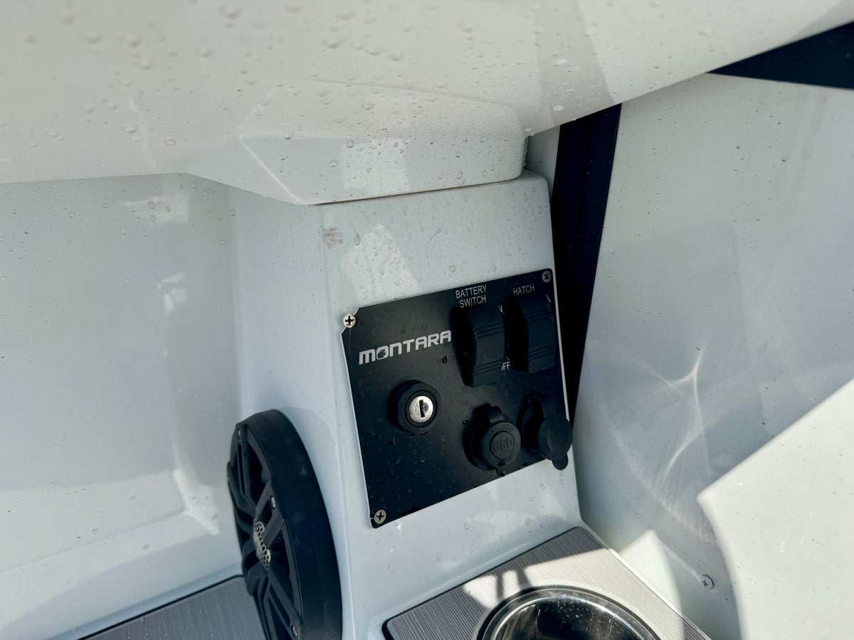 2021 Montara Surf Boss 2.0 Tritoon - RARE FIND