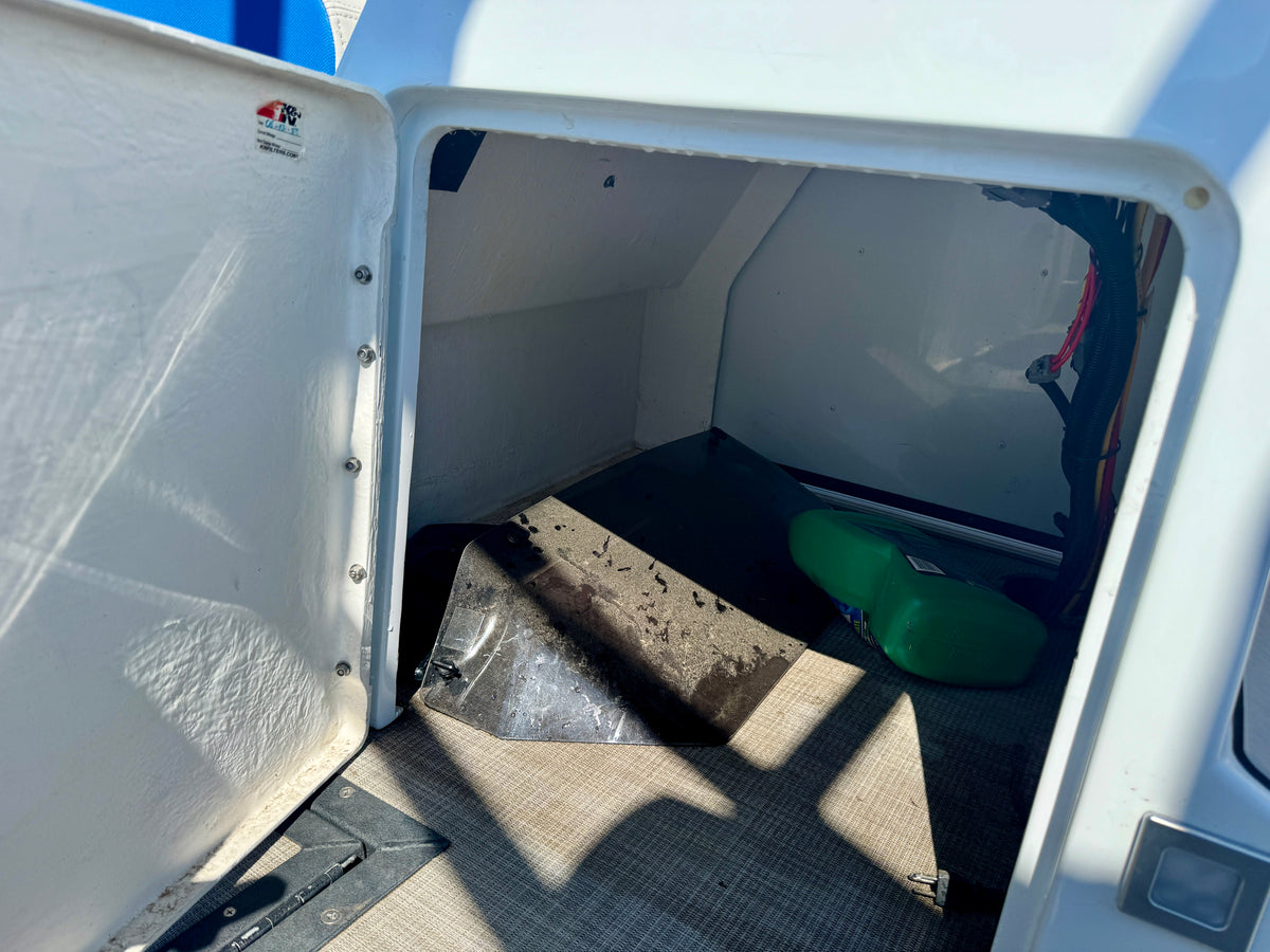 2021 Montara Surf Boss 2.0 Tritoon - RARE FIND