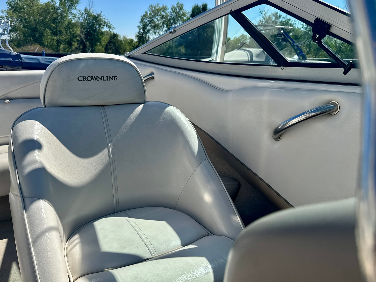 1999 Crownline 202 BR
