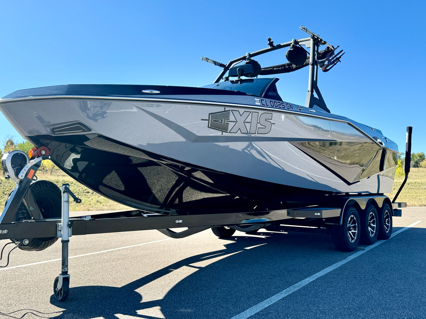 2022 Axis T250 - NEW LT4 -LIKE NEW BOAT