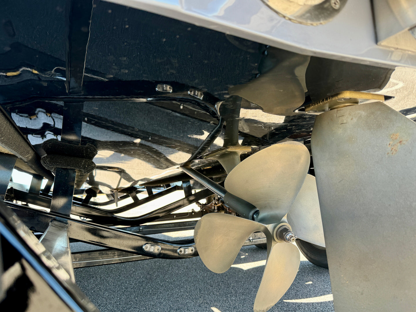 2022 Axis T250 - NEW LT4 -LIKE NEW BOAT