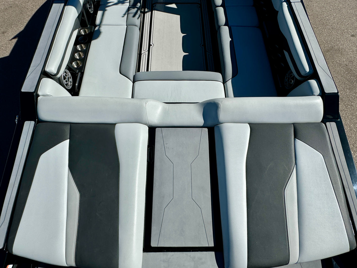 2022 Axis T250 - NEW LT4 -LIKE NEW BOAT