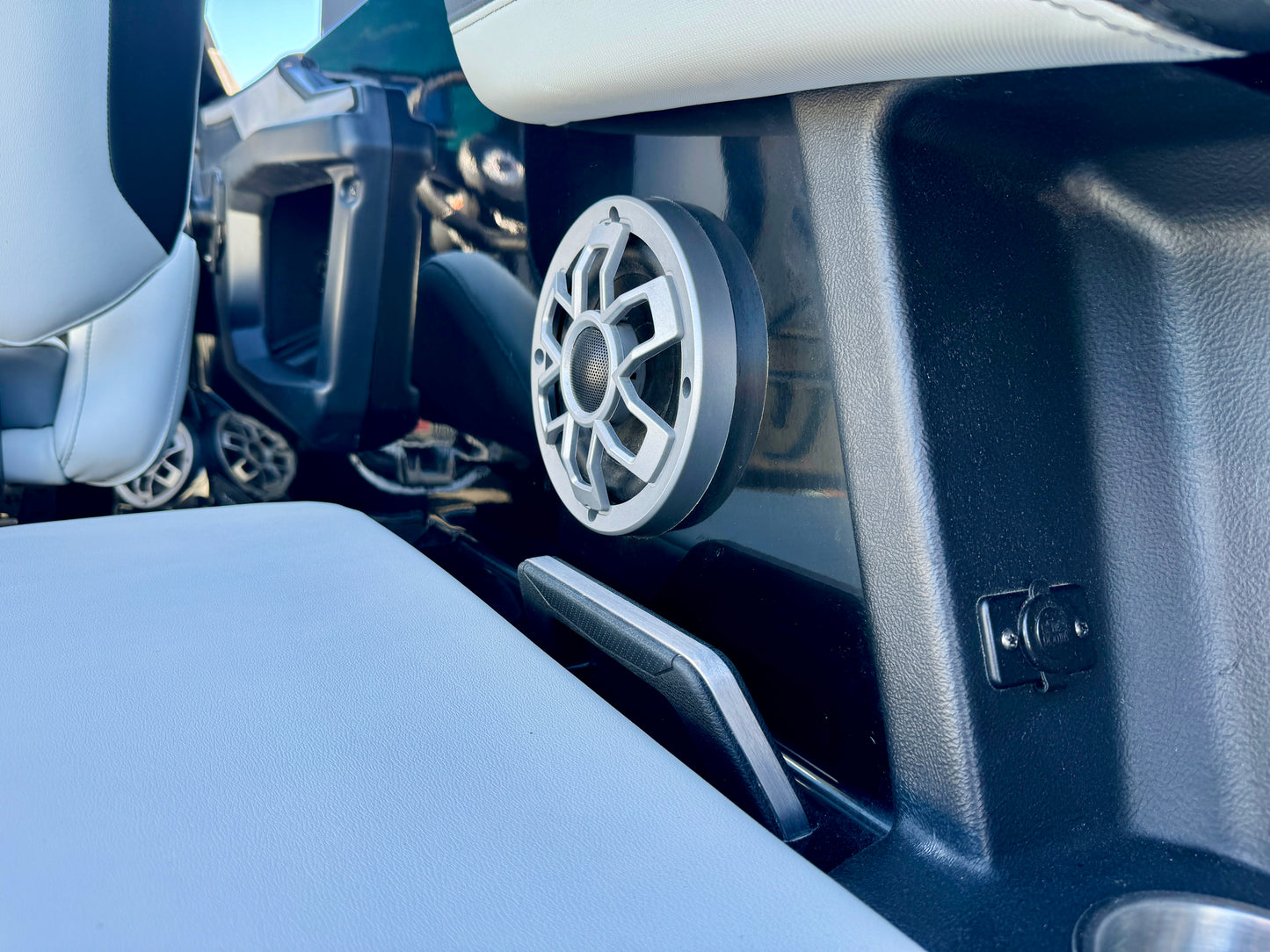 2022 Axis T250 - NEW LT4 -LIKE NEW BOAT